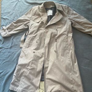 London fog trenchcoat